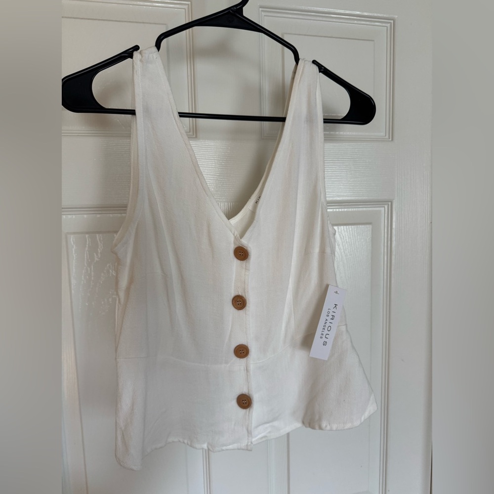 Chic White Sleeveless Blouse with Button Detail